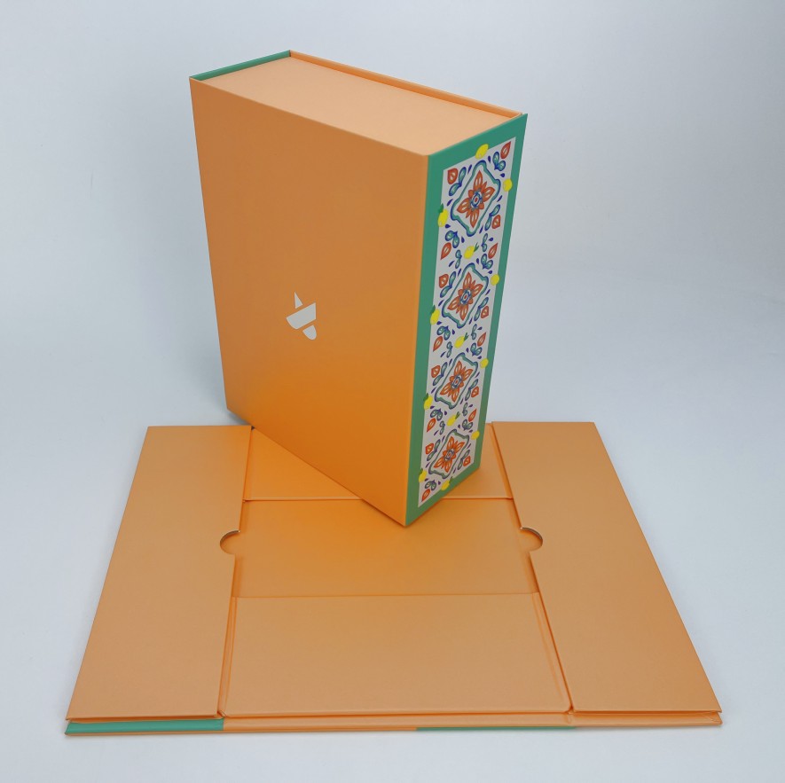 Foldable Flip Boxes