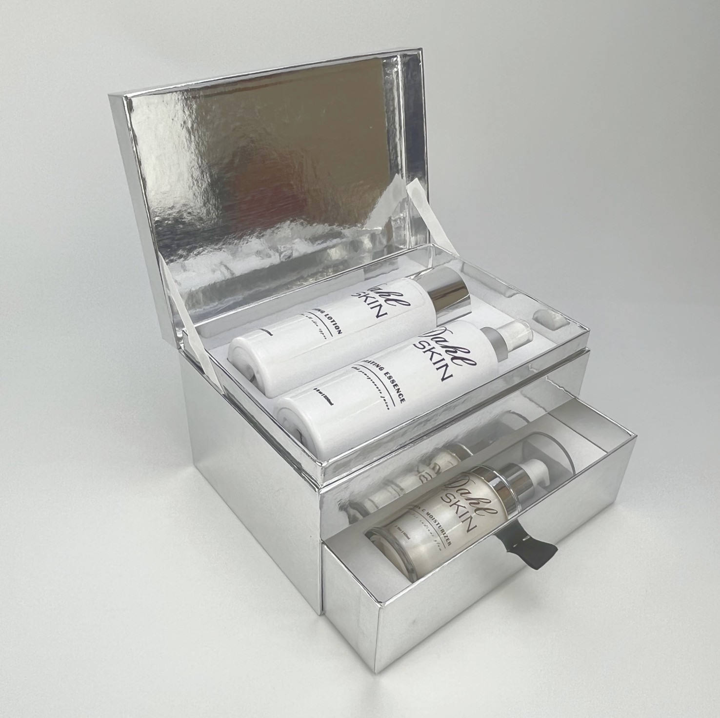 High-end Silver Flip-top Cosmetic Packaging Box Wi